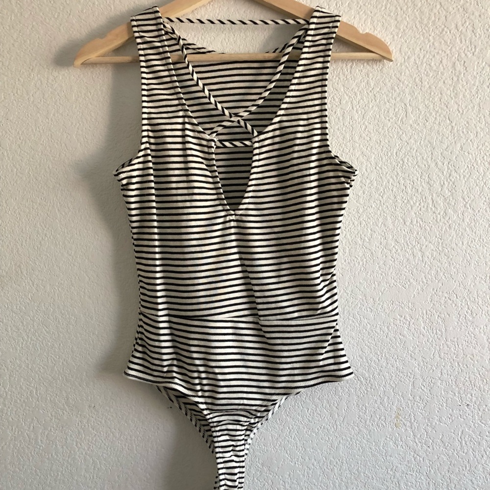 🔻(LAST M) Star Crossed Lover Bodysuit Top - Picture 5 of 7